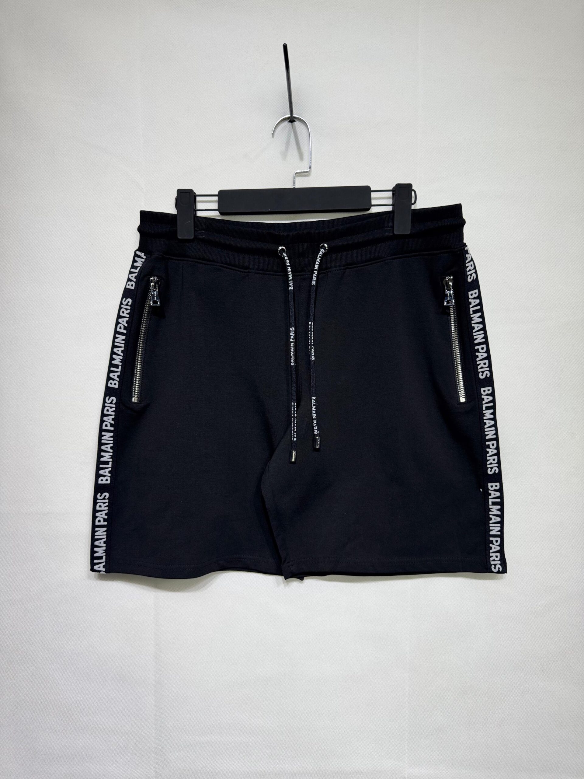 02d80f01-c06a-40c1-a408-32d87cd53845 Balmain Men Short - Image 1