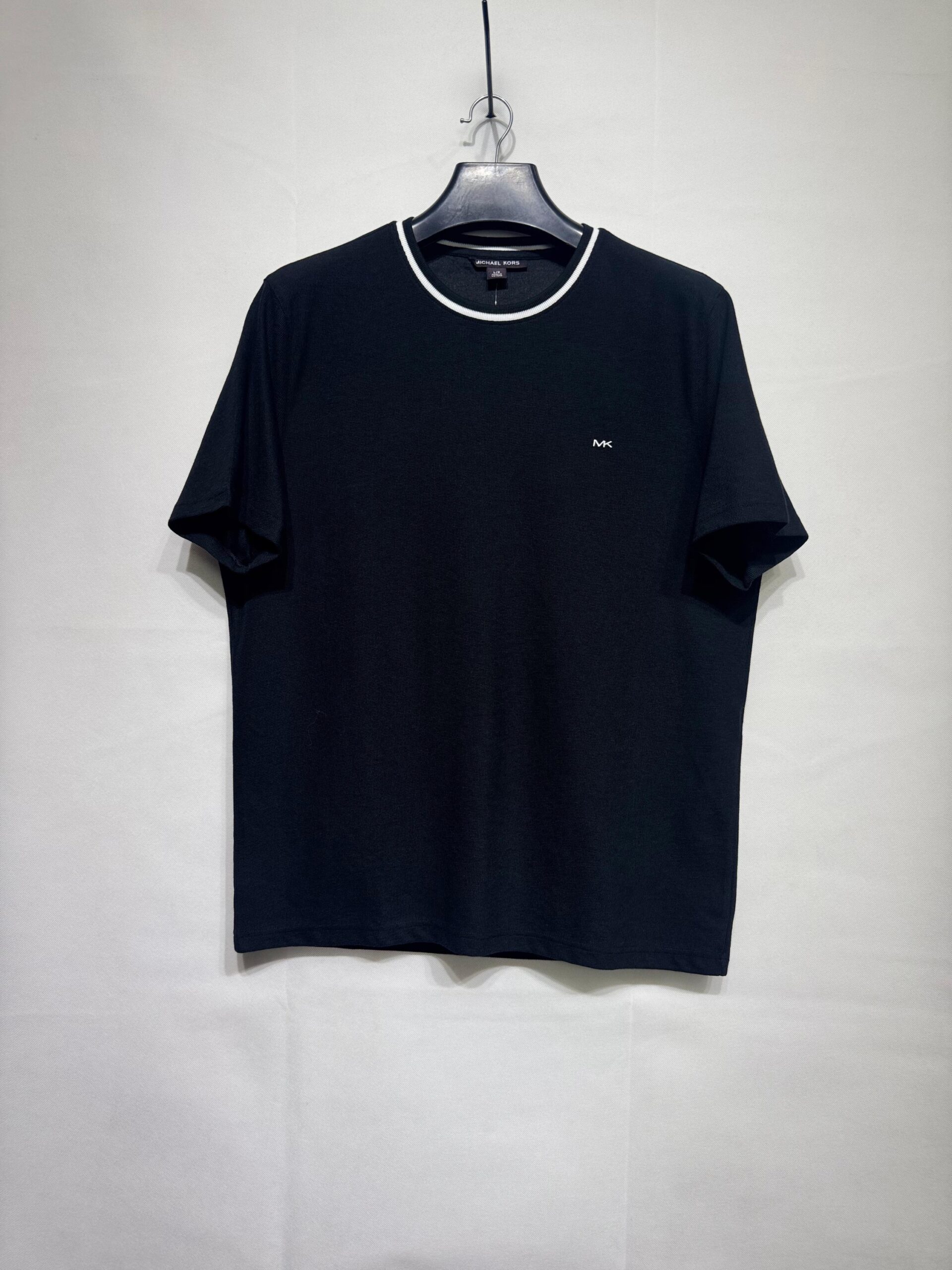 786f9f3e-de74-4b04-8179-f915dfa37bac Michael Kors Men T.Shirt - Image 1