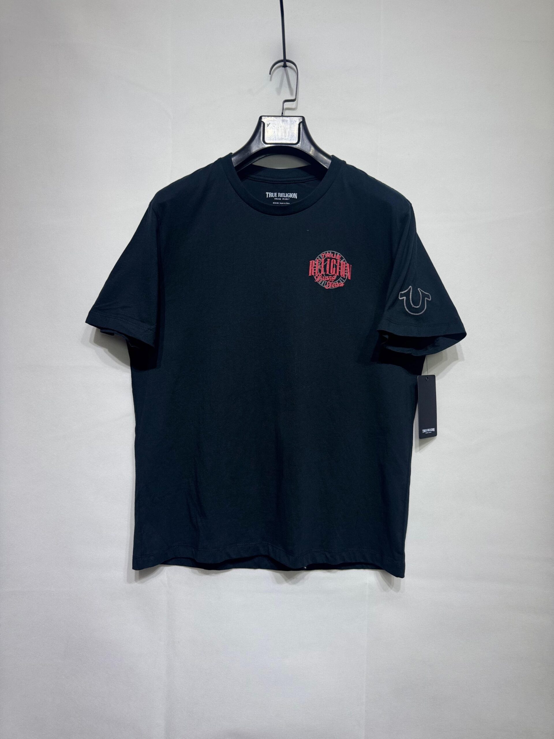 c99f6e4f-333f-4dfd-aa6a-8c00c6e40e64 True Religion Men T.Shirt - Image 1
