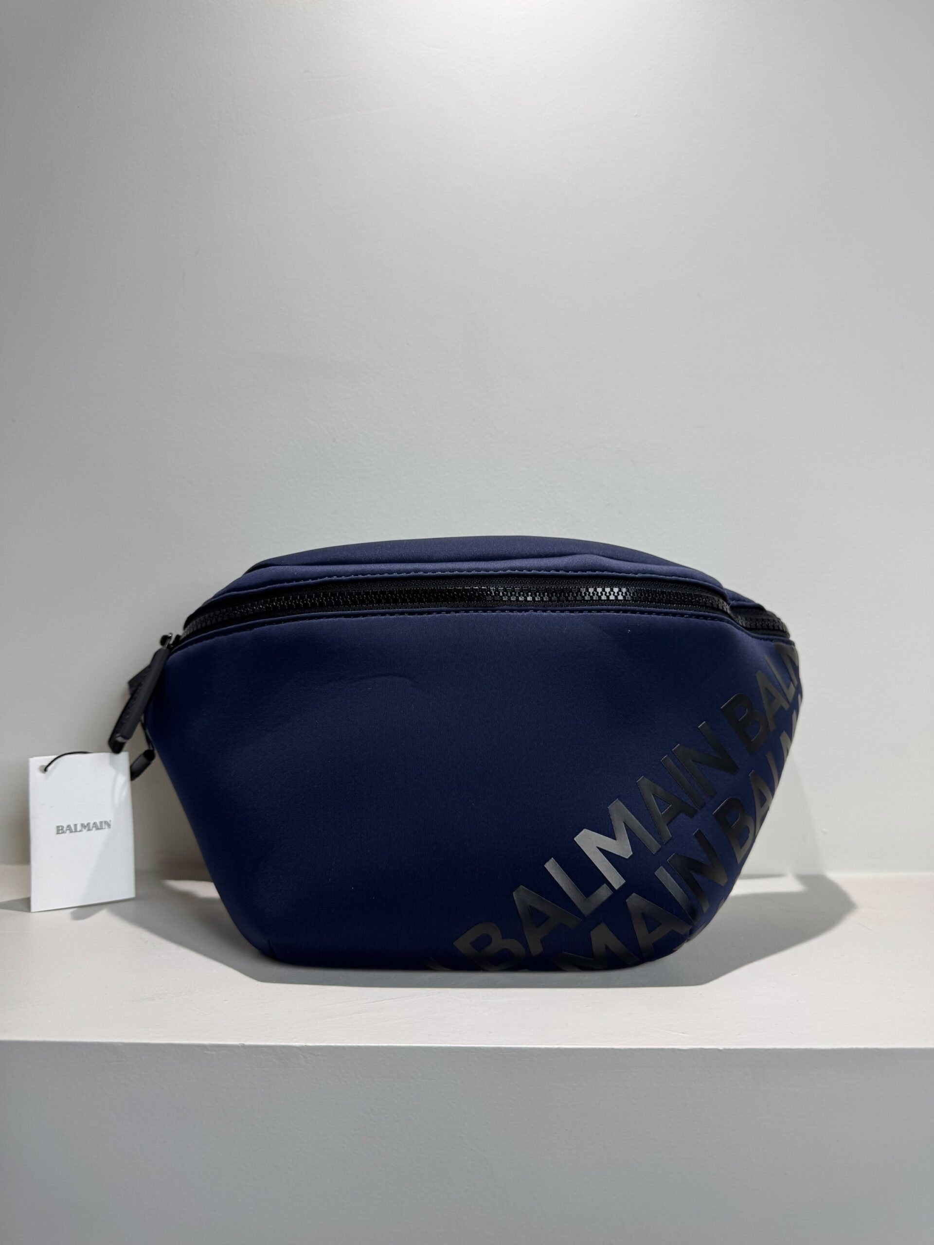 cf548ac5-3dd8-49dd-b19a-911afed0e879 Balmain Unisex Bag - Image 1