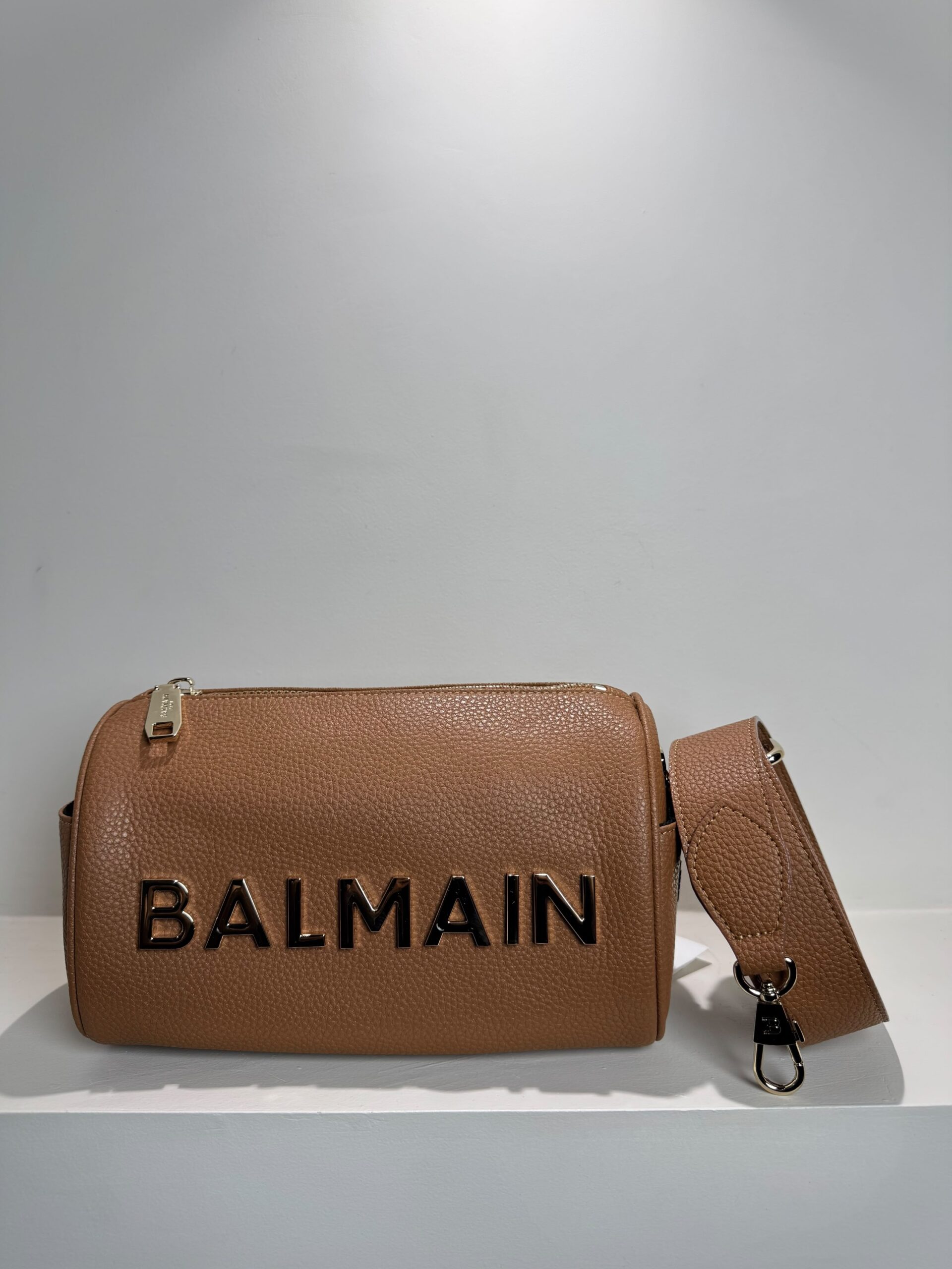f668693d-b71c-4856-974a-264707b834d5 Balmain Unisex Bag - Image 1