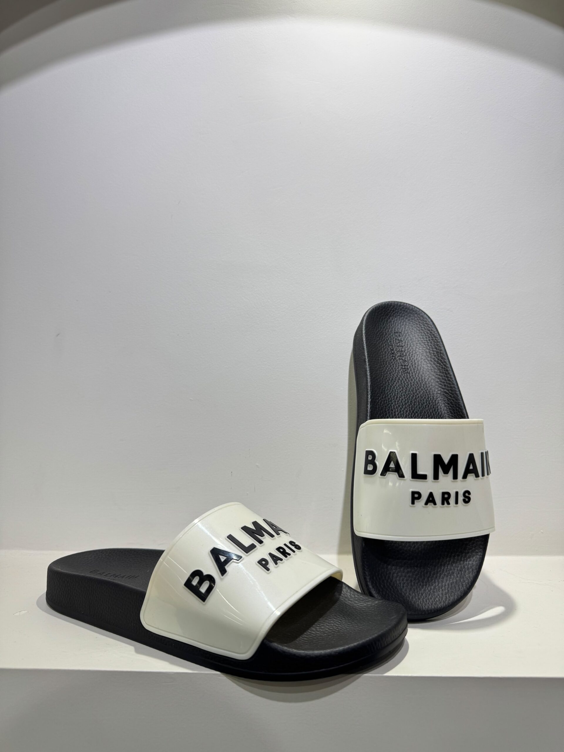 1e007e96-961b-403b-b813-f7b0165fc83f Balmain Men Slider - Image 1