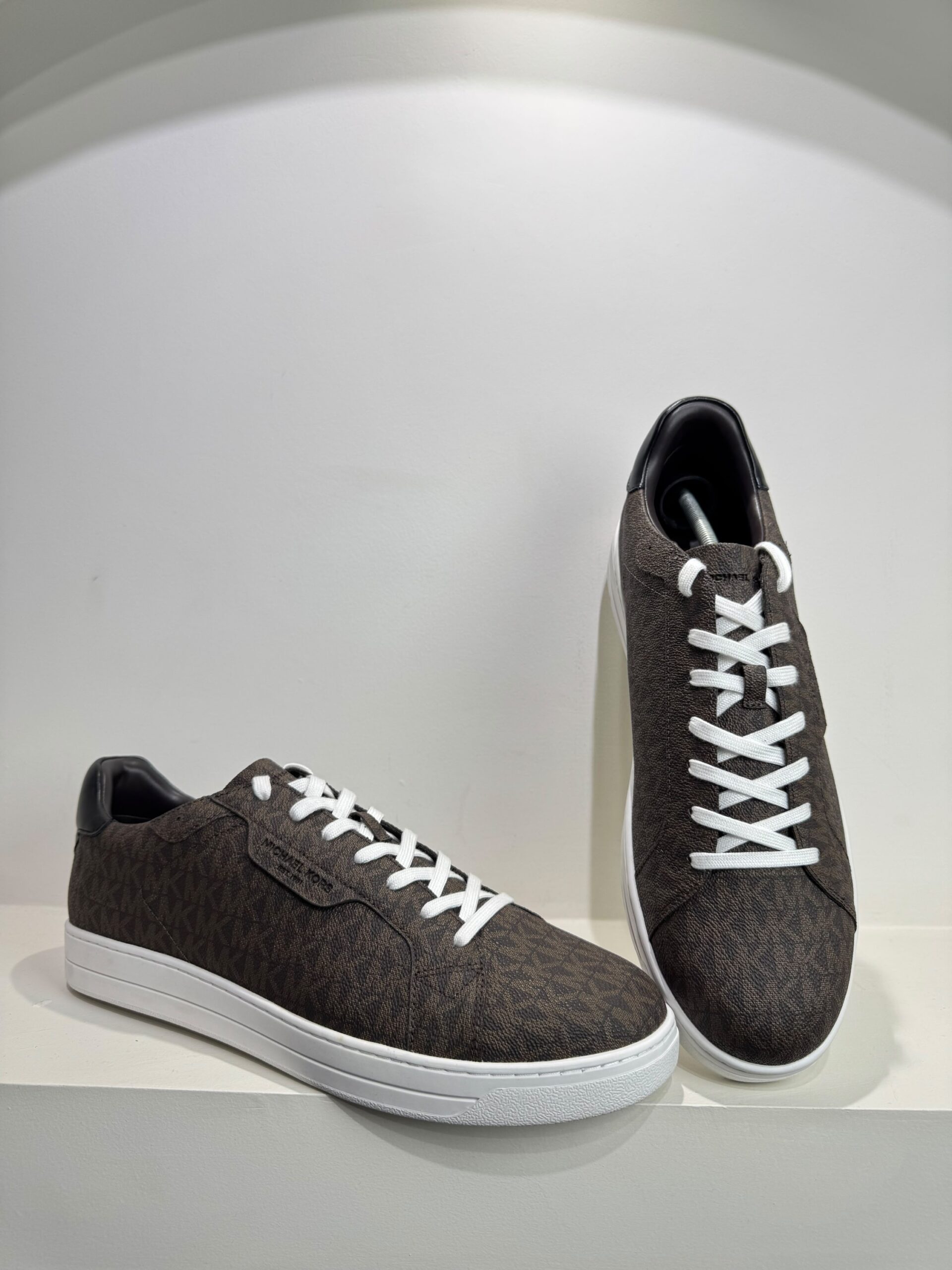 62223007-b6eb-48a3-9dde-eecc5e7f2102 Michael Kors Men Shoes - Image 1